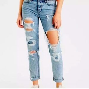 American Eagle Size 0 TomGirl Distressed Blue Jeans / Straight Leg Jeans